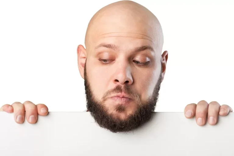 Impact psychologique de la calvitie : ce que beaucoup d’hommes vivent